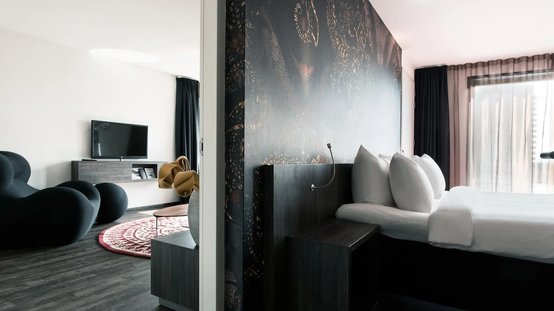 Mainport Hotel Rotterdam, A Hilton Affiliate Hotel 4*, Rotterdam