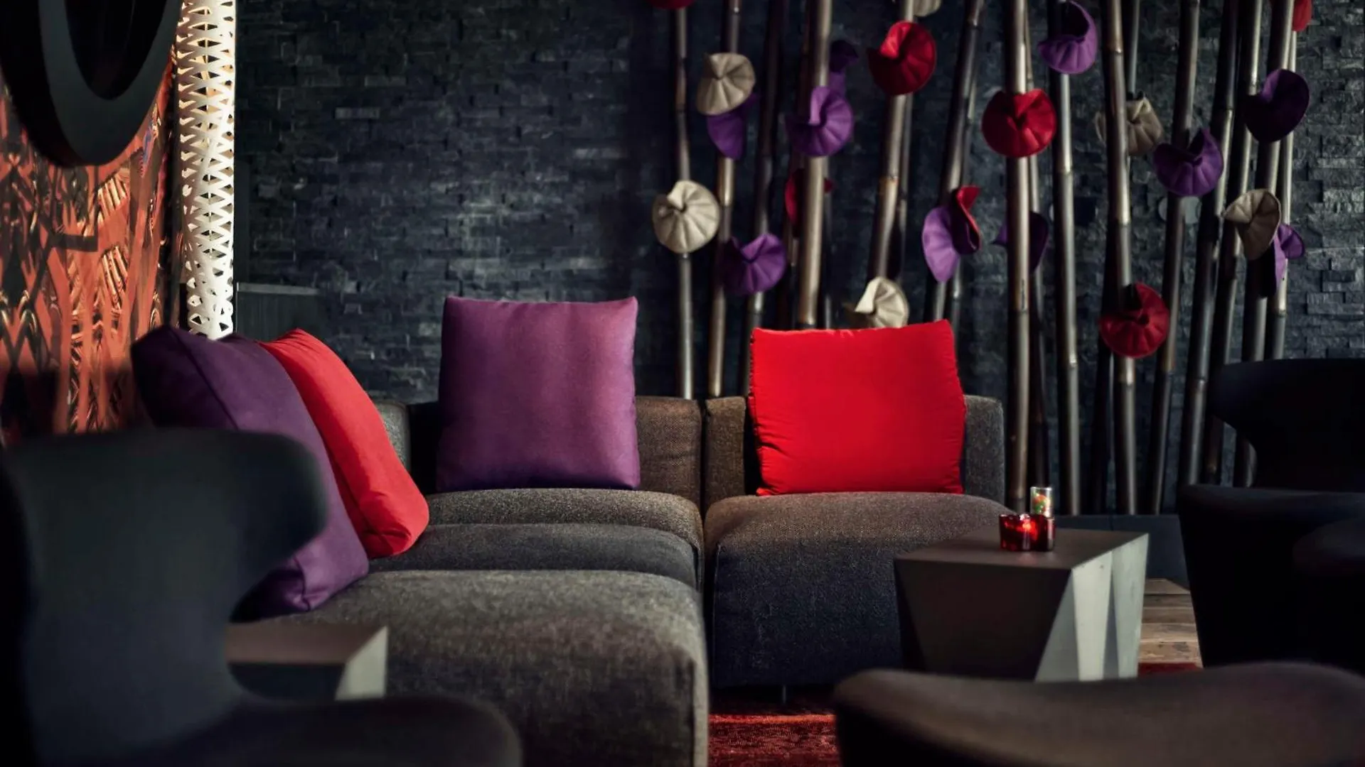 Mainport Hotel Rotterdam, A Hilton Affiliate Hotel