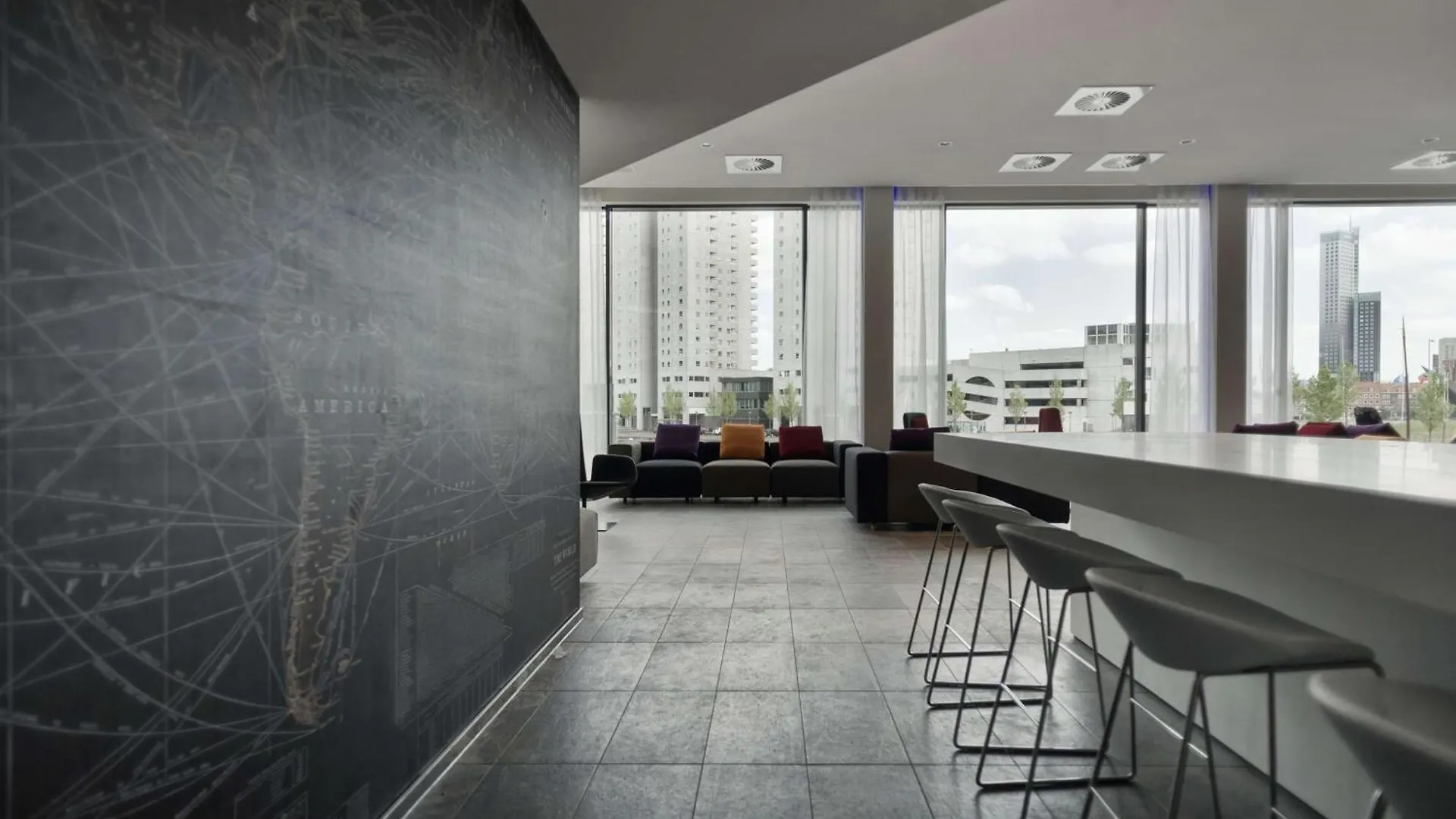 Mainport Hotel Rotterdam, A Hilton Affiliate Hotel 4*, Rotterdam
