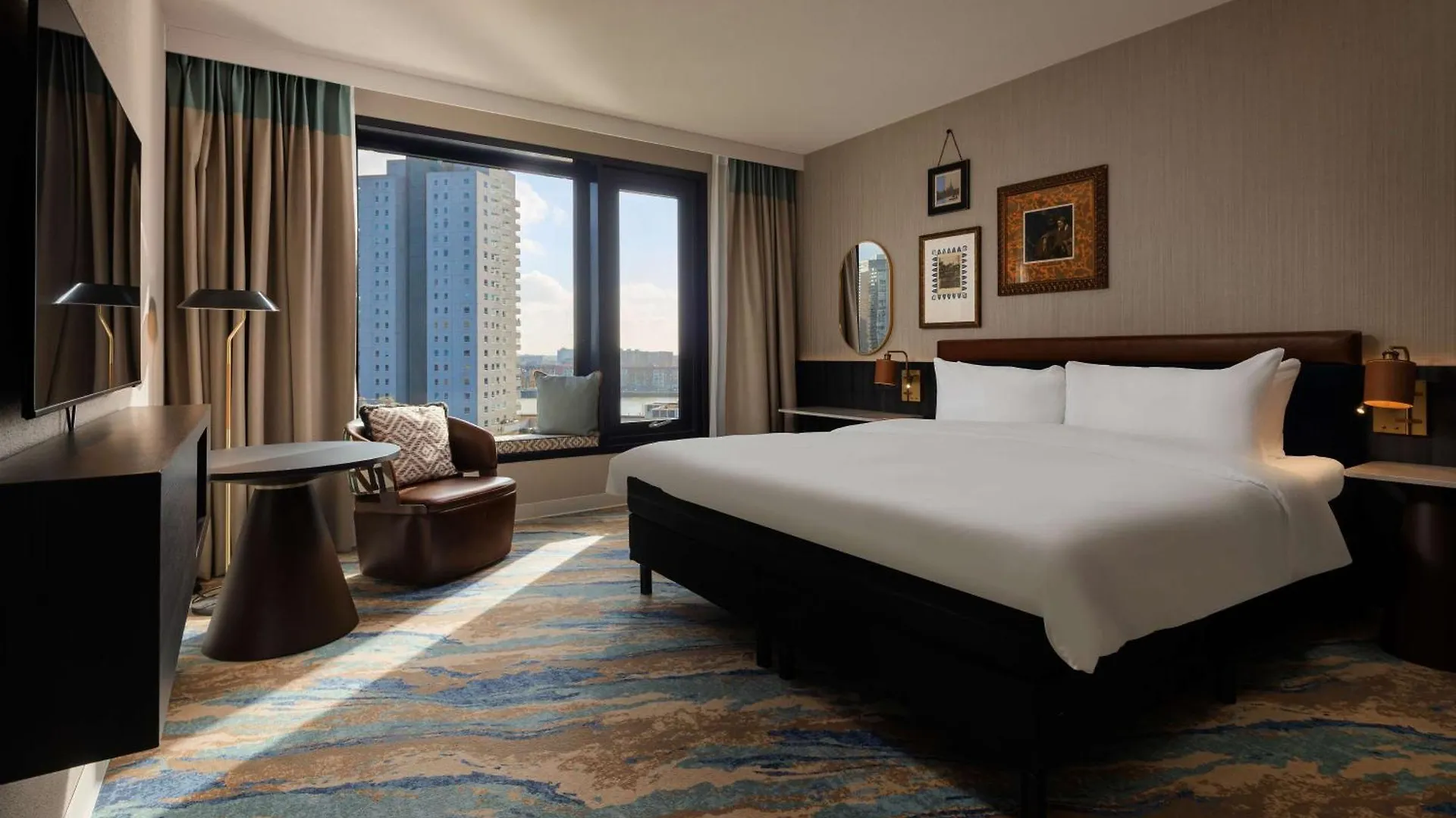 Mainport Hotel Rotterdam, A Hilton Affiliate Hotel