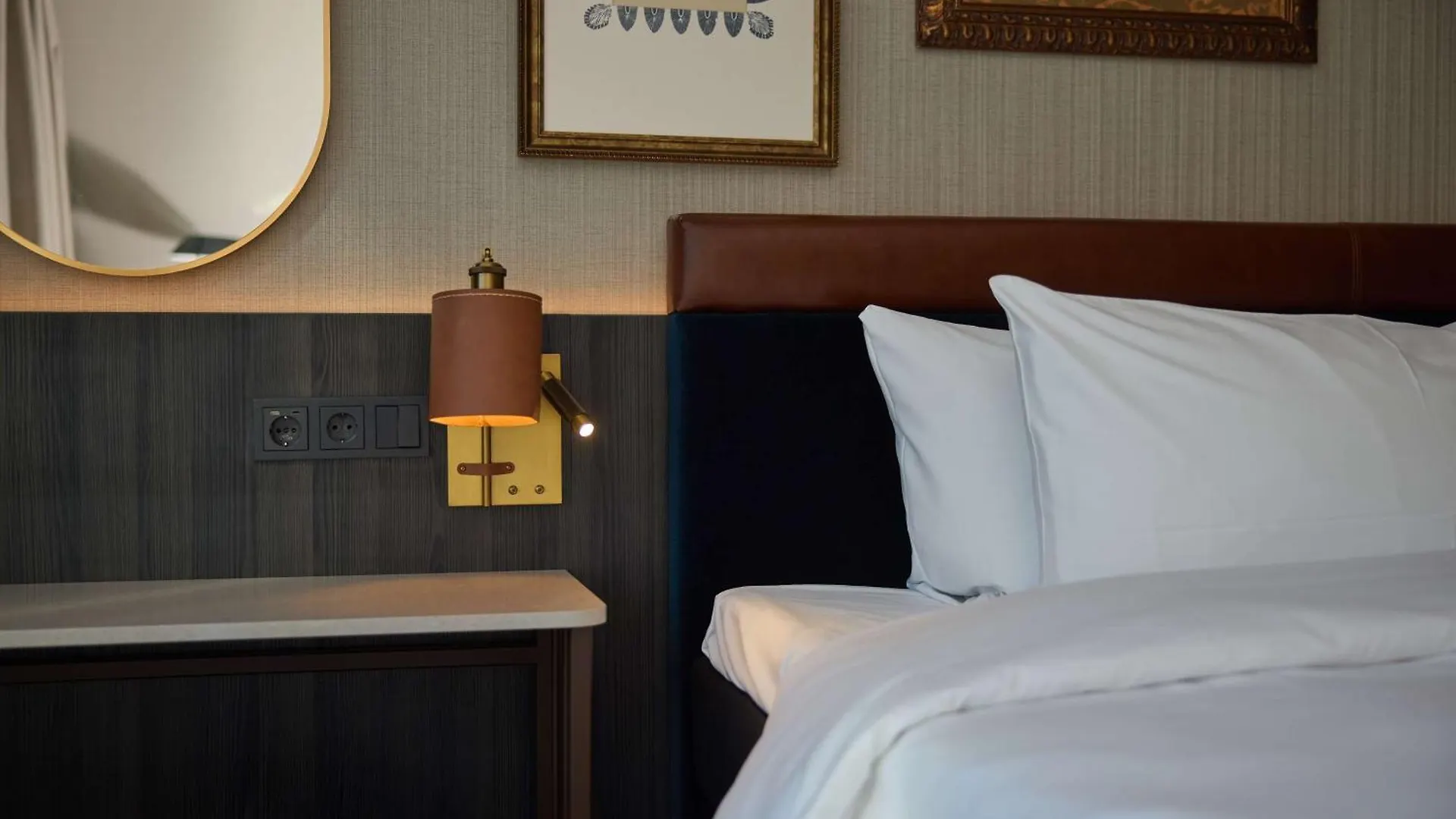 Mainport Hotel Rotterdam, A Hilton Affiliate Hotel