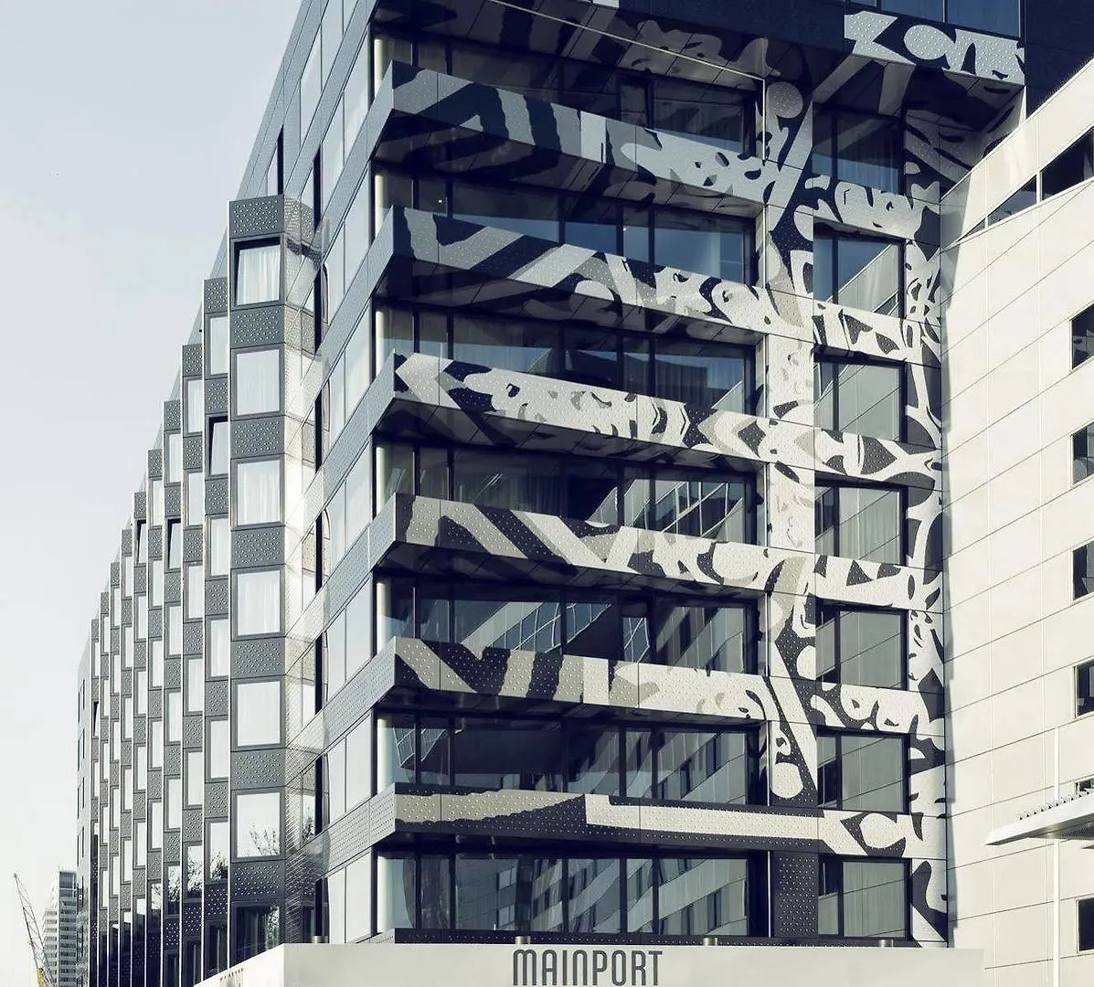 Mainport Hotel Rotterdam, A Hilton Affiliate Hotel 4*, Rotterdam