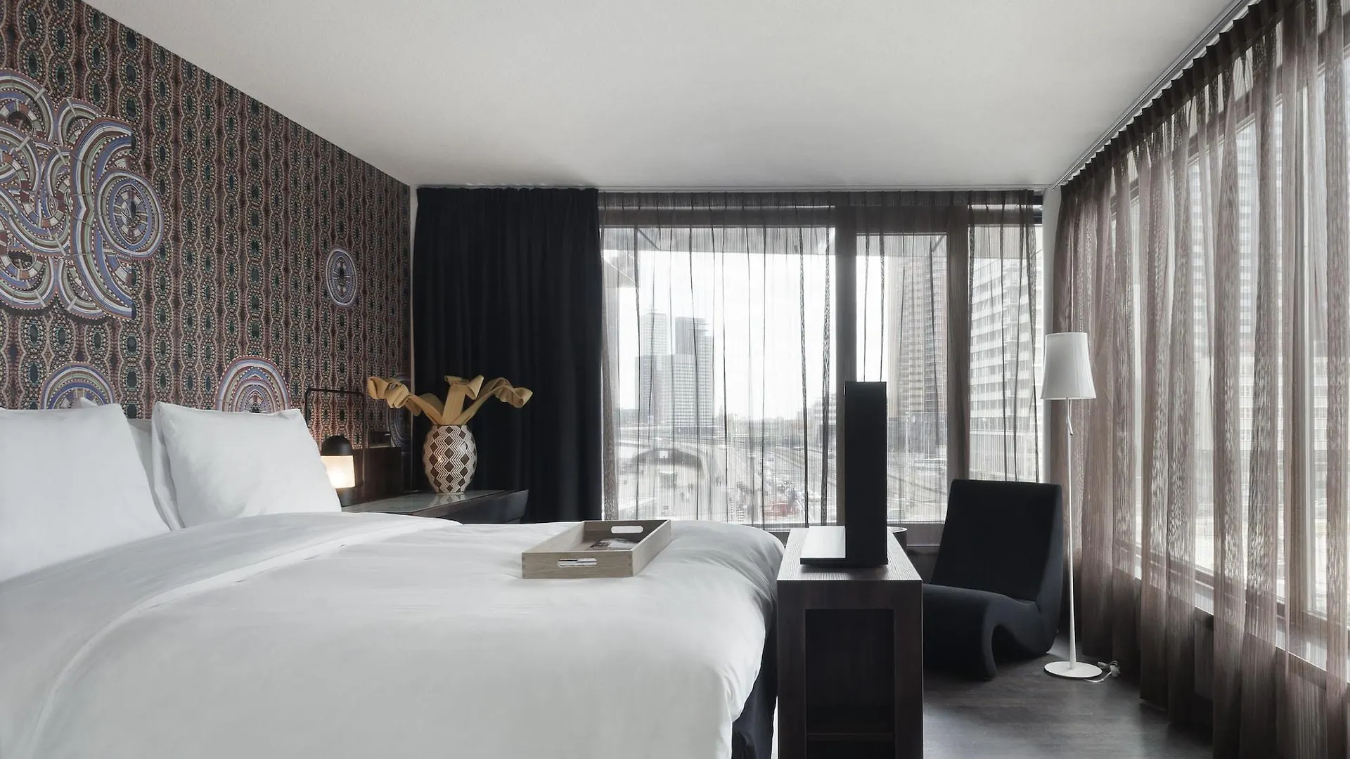 Mainport Hotel Rotterdam, A Hilton Affiliate Hotel